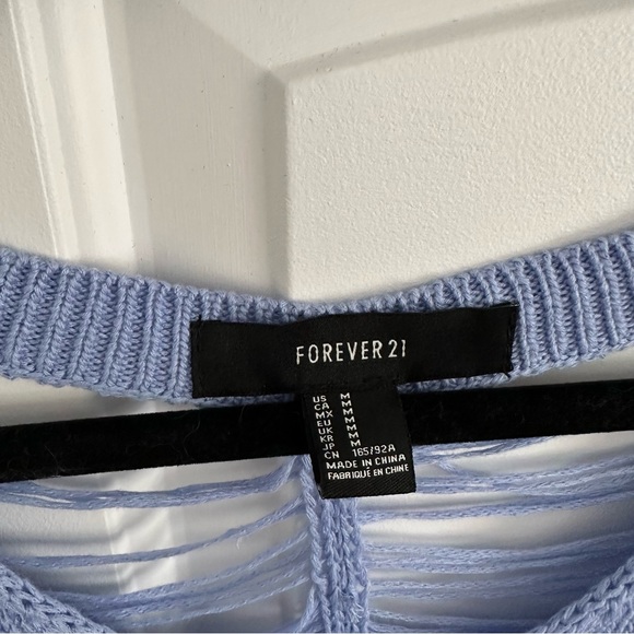 Distressed back knit sweater - Picture 10 of 11